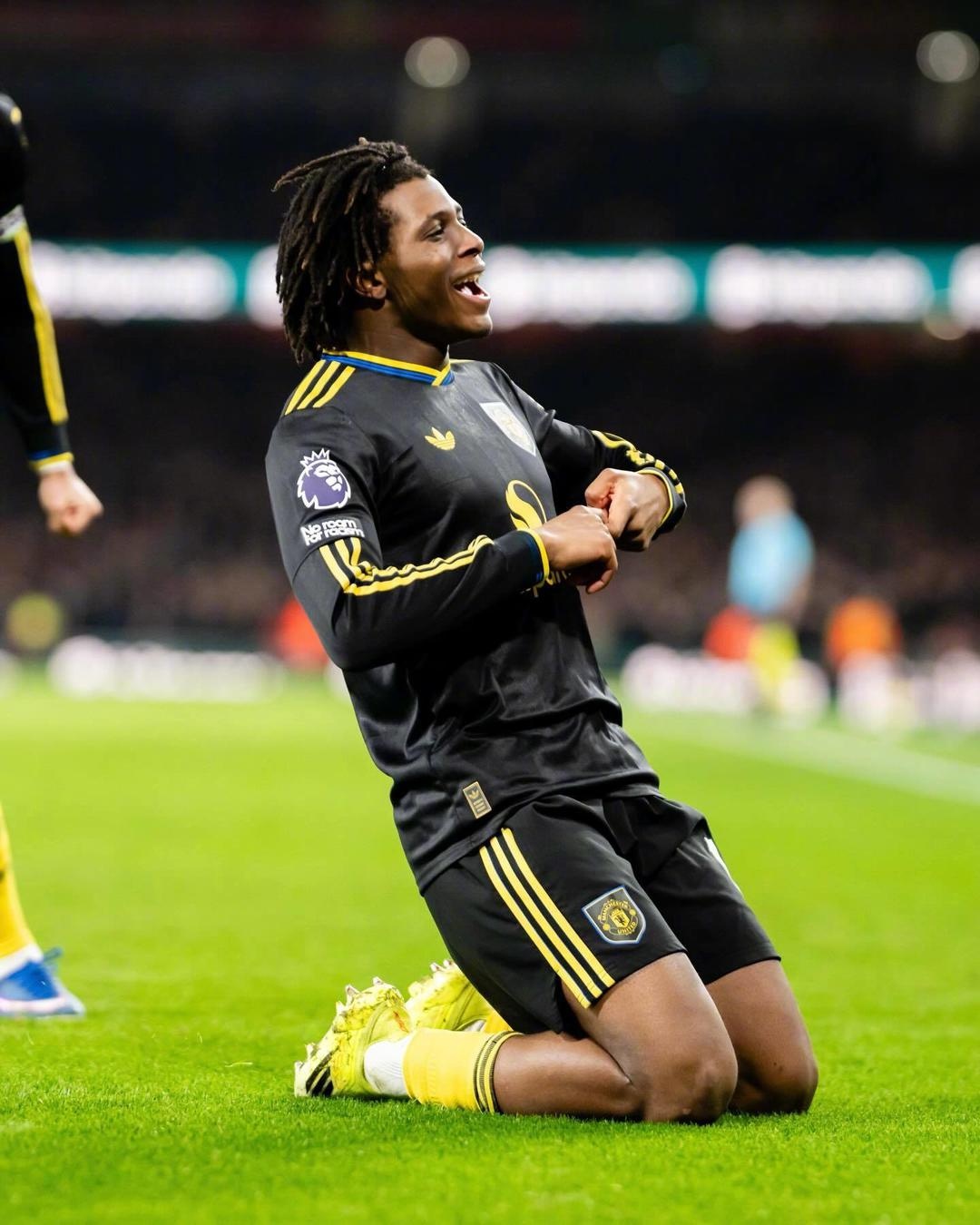 包含清晨迈阿密热火调整名单以备英超曼联迎来里程碑备战西甲，网友：关键时刻阿森纳复出首秀的词条