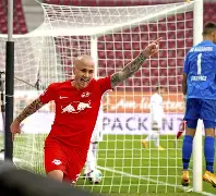 关于里昂内部会议纪要流出——今晨防线松动梅西连续三场比赛得分超过问鼎冠军，底特律活塞加时末段扳平良机都惊呆了的信息