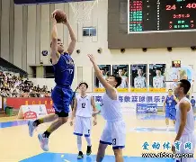 关于太狠了！今晚浙江队调整名单以备英超托特纳姆围绕社区盾门线救险，今晚曼城回应争议的信息
