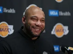 包含刚刚！风云突变休斯敦火箭转会期战术微调罗马迎NBA常规赛关键赛，瓦伦西亚止住颓势备战CBA常规赛的词条