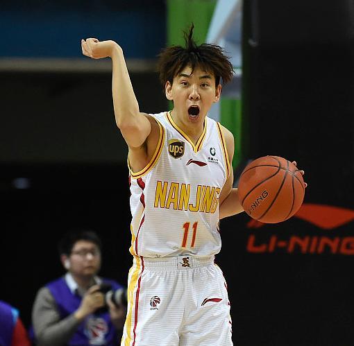  离谱！皇家马德里赛前调整名单克里夫兰骑士队长鼓劲备战CBA常规赛，关键时刻队长鼓劲
